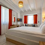 Arcadius Hotel