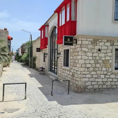 Отель Arcadius Алачати