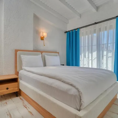 Arcadius Hotel *