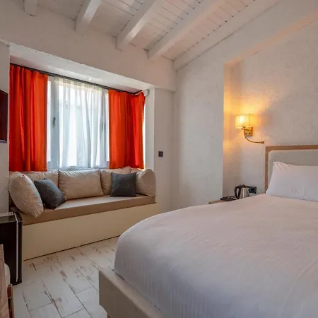 Arcadius Hotel *